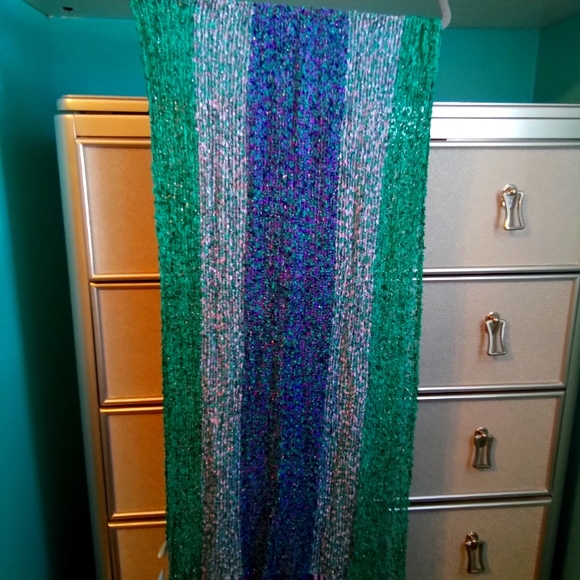 Scarf - Picture 1 of 5